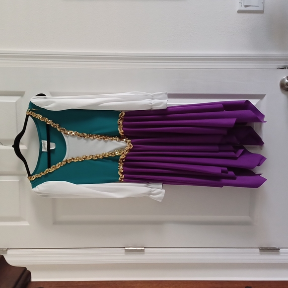 Gypsy Girl Costume - Picture 3 of 13